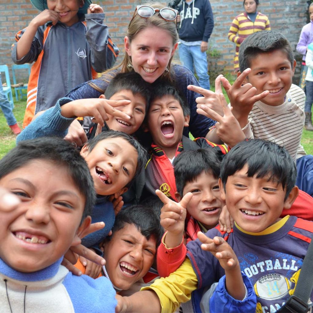 volunteer in peru